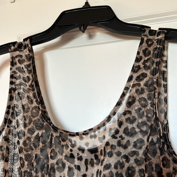 NWT Aqua brand leopard print sheer bodysuit size M high cut leg, deep scoop neck - Picture 5 of 10